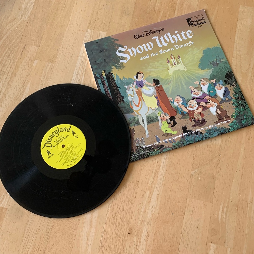 Disney | Snow White and the Seven Dwarfs Vintage Record